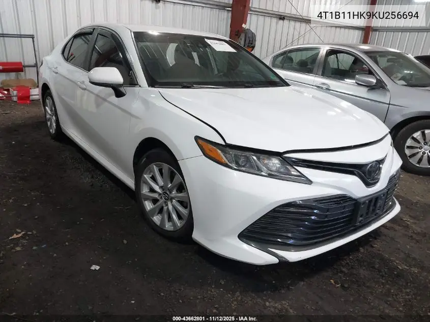 4T1B11HK9KU256694 2019 Toyota Camry Le