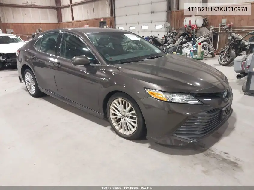 4T1B21HK3KU010978 2019 Toyota Camry Hybrid Xle
