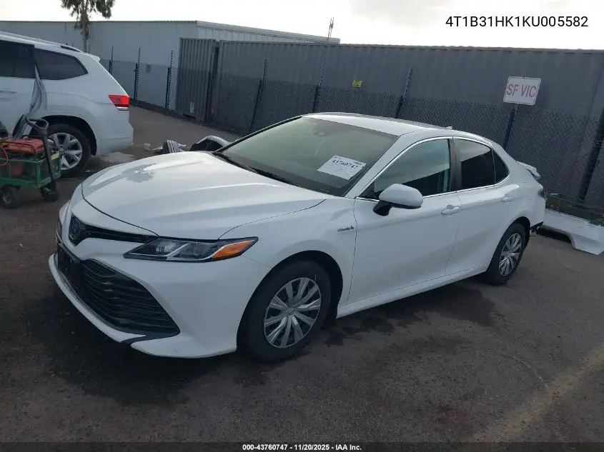 4T1B31HK1KU005582 2019 Toyota Camry Hybrid Le