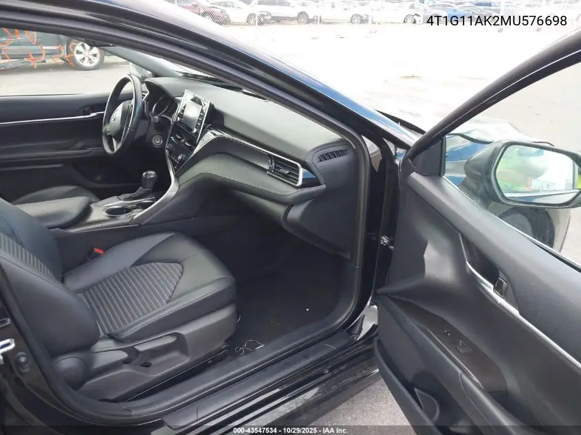 4T1G11AK2MU576698 2021 Toyota Camry Se