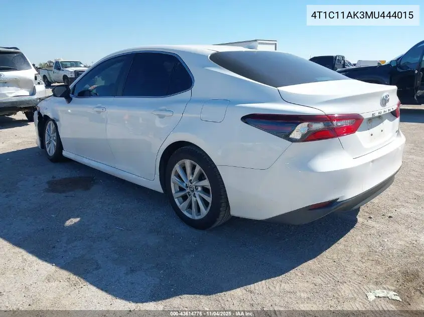 4T1C11AK3MU444015 2021 Toyota Camry Le