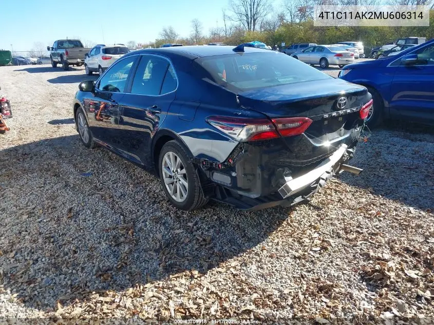 4T1C11AK2MU606314 2021 Toyota Camry Le