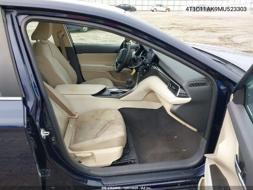 4T1C11AK9MU523303 2021 Toyota Camry Le