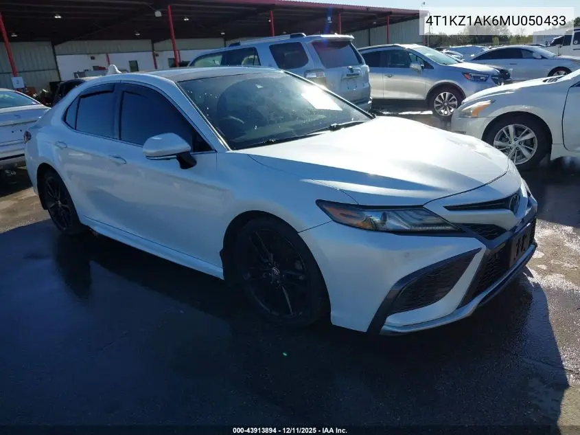 4T1KZ1AK6MU050433 2021 Toyota Camry Xse V6