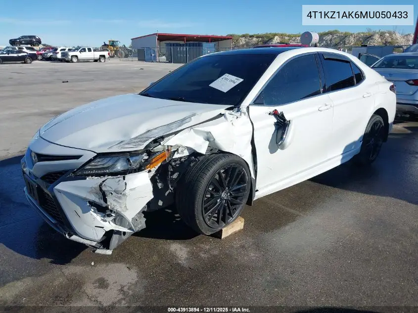 4T1KZ1AK6MU050433 2021 Toyota Camry Xse V6