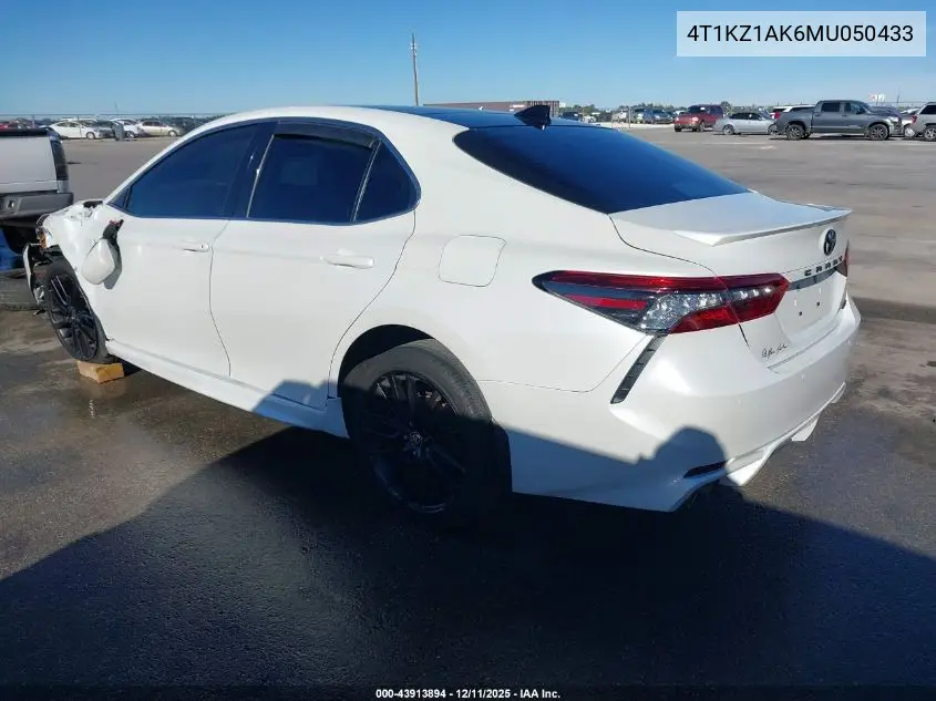 4T1KZ1AK6MU050433 2021 Toyota Camry Xse V6