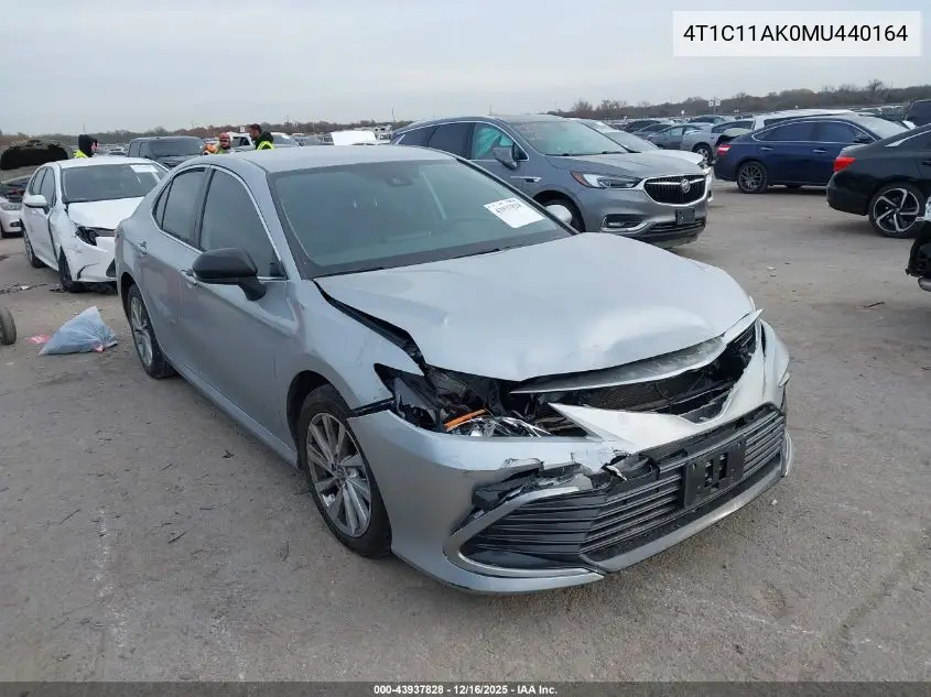 4T1C11AK0MU440164 2021 Toyota Camry Le