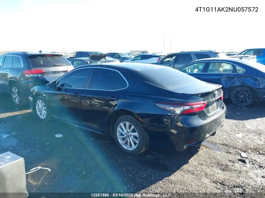 4T1G11AK2NU057572 2022 Toyota Camry Se