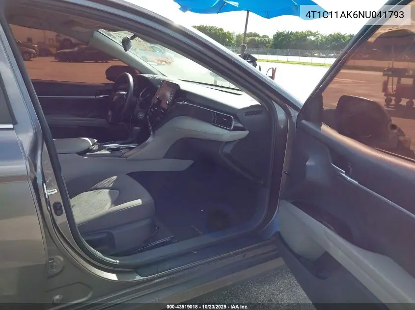 4T1C11AK6NU041793 2022 Toyota Camry Le