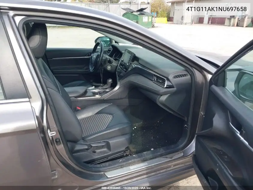 4T1G11AK1NU697658 2022 Toyota Camry Se