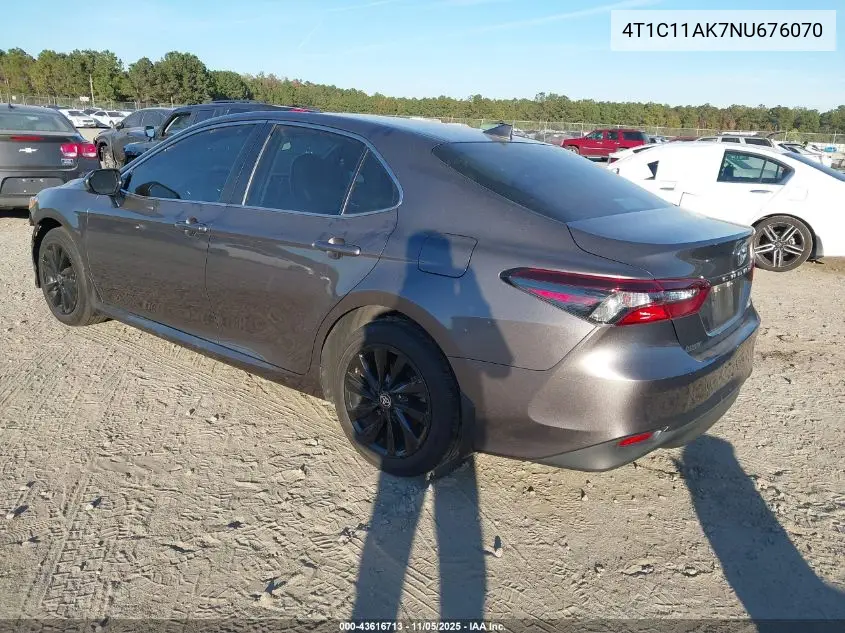 4T1C11AK7NU676070 2022 Toyota Camry Le