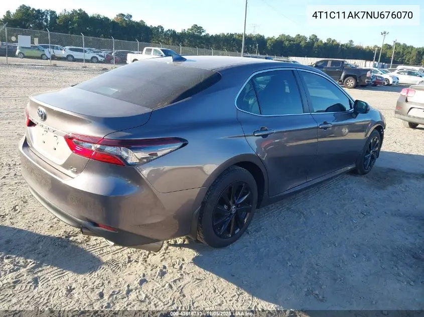 4T1C11AK7NU676070 2022 Toyota Camry Le