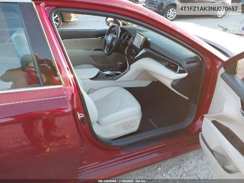 4T1FZ1AK3NU070657 2022 Toyota Camry Xle V6