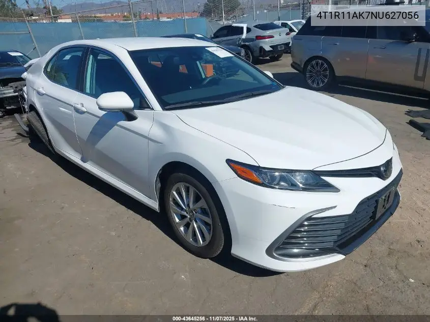 4T1R11AK7NU627056 2022 Toyota Camry Le