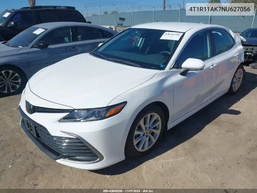 4T1R11AK7NU627056 2022 Toyota Camry Le