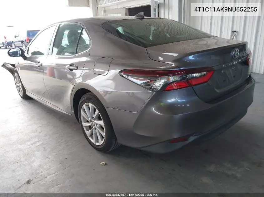 4T1C11AK9NU652255 2022 Toyota Camry Le
