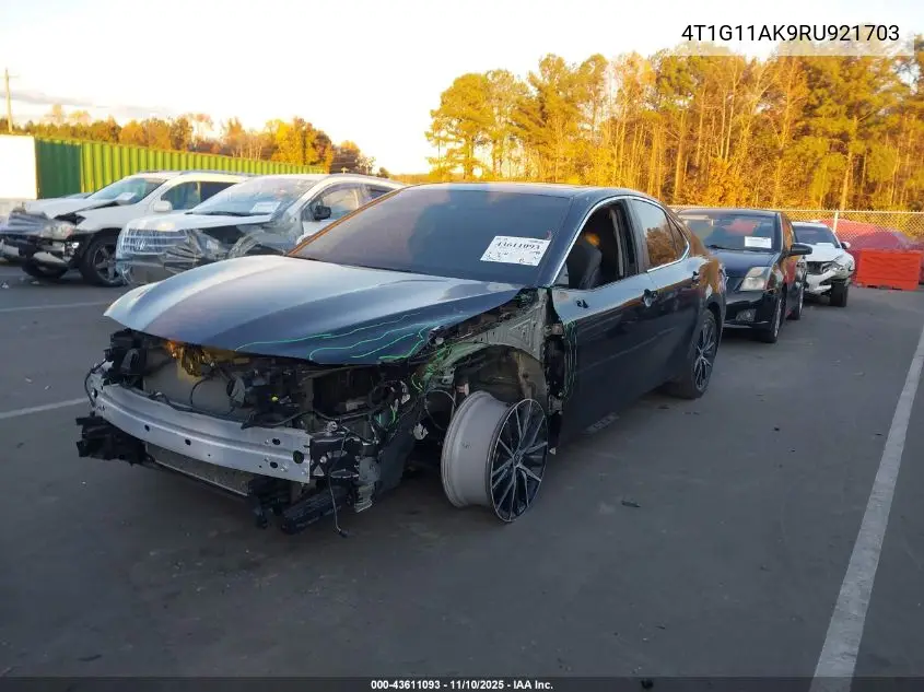 4T1G11AK9RU921703 2024 Toyota Camry Se