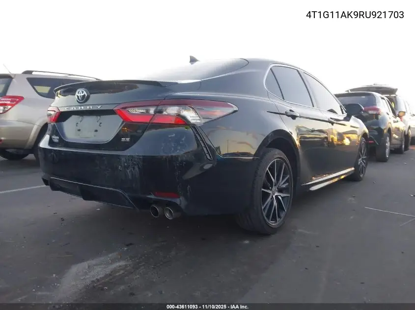 4T1G11AK9RU921703 2024 Toyota Camry Se