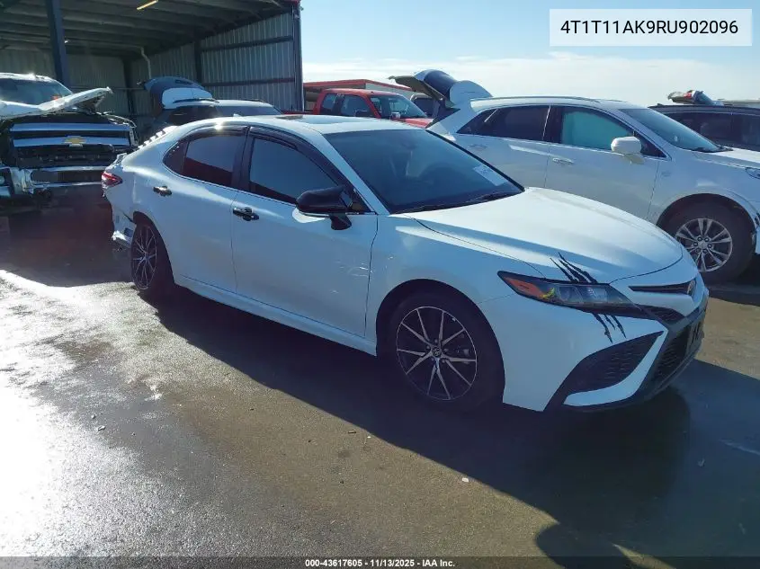 4T1T11AK9RU902096 2024 Toyota Camry Se