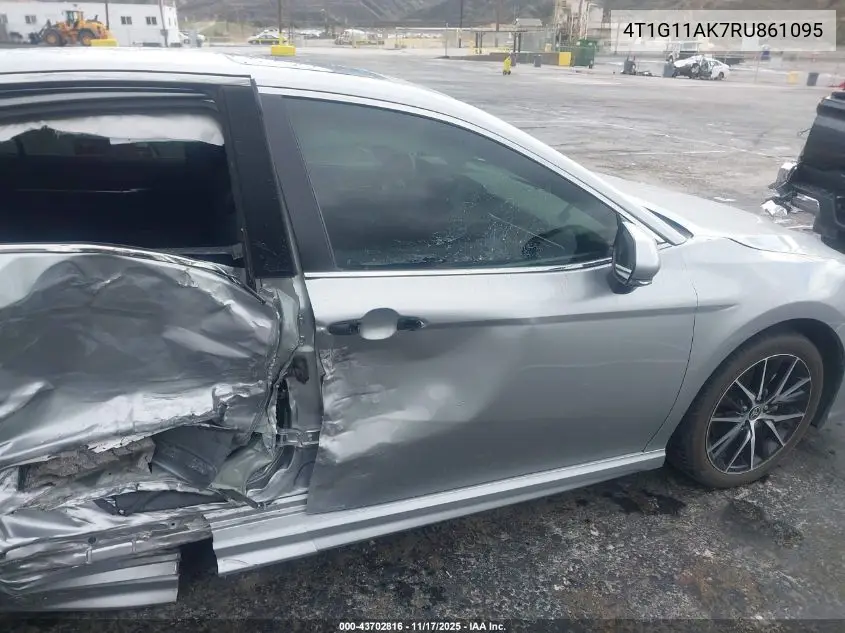 4T1G11AK7RU861095 2024 Toyota Camry Se