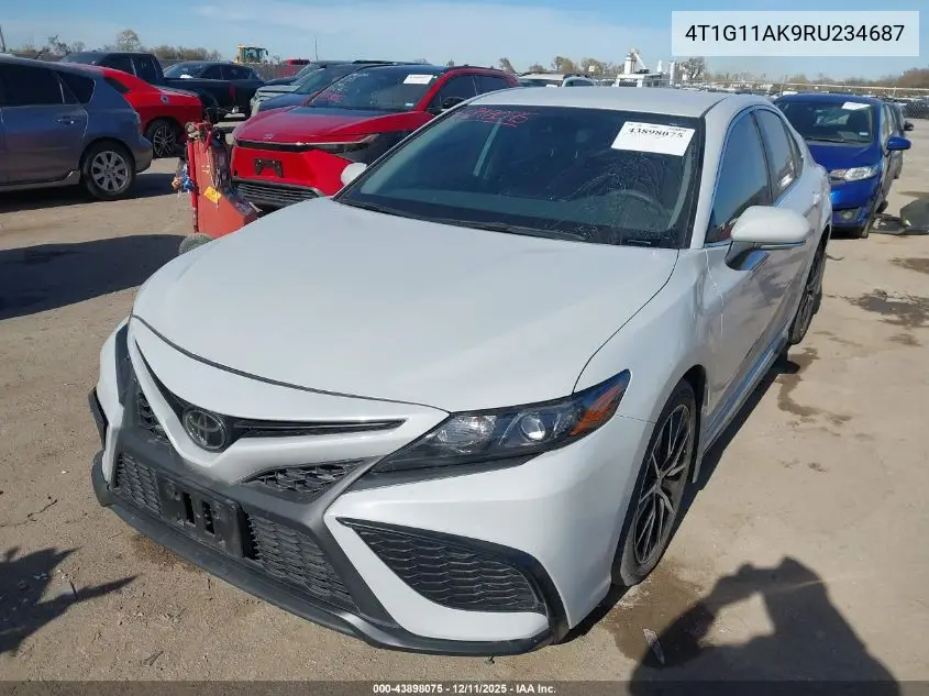 4T1G11AK9RU234687 2024 Toyota Camry Se