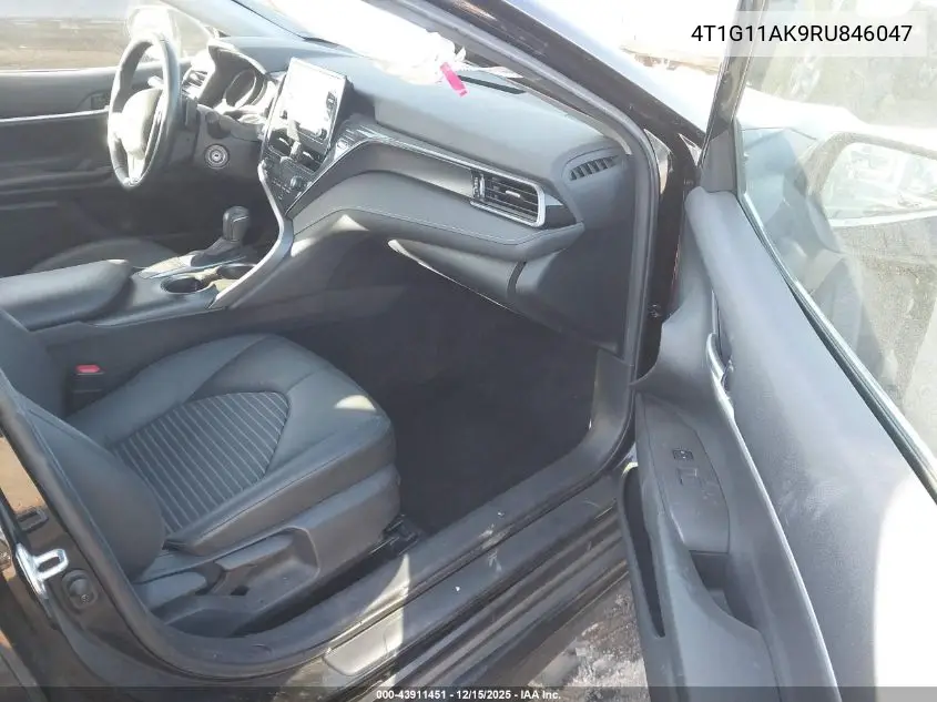 4T1G11AK9RU846047 2024 Toyota Camry Se