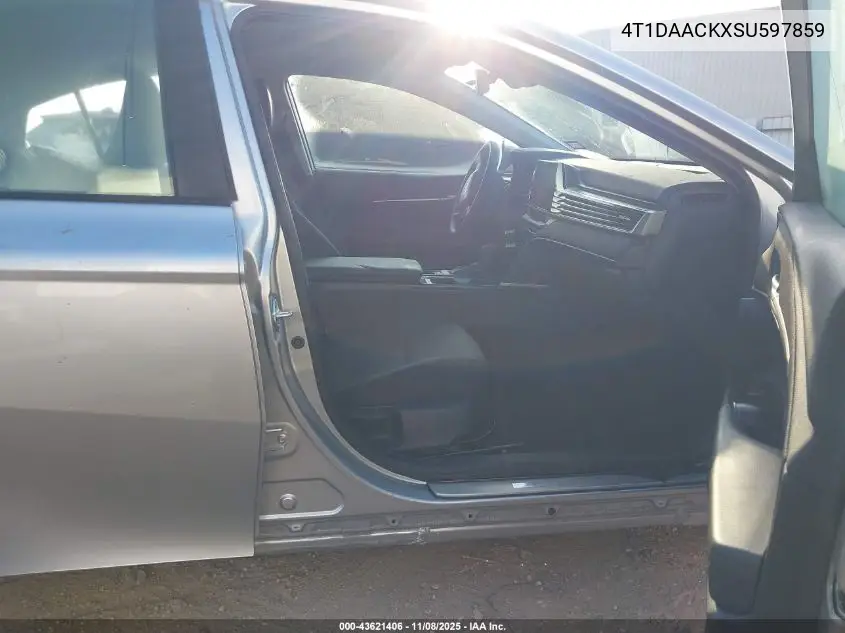 4T1DAACKXSU597859 2025 Toyota Camry Le