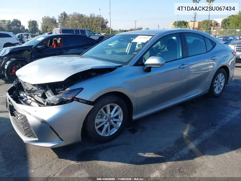 4T1DAACK2SU067434 2025 Toyota Camry Le