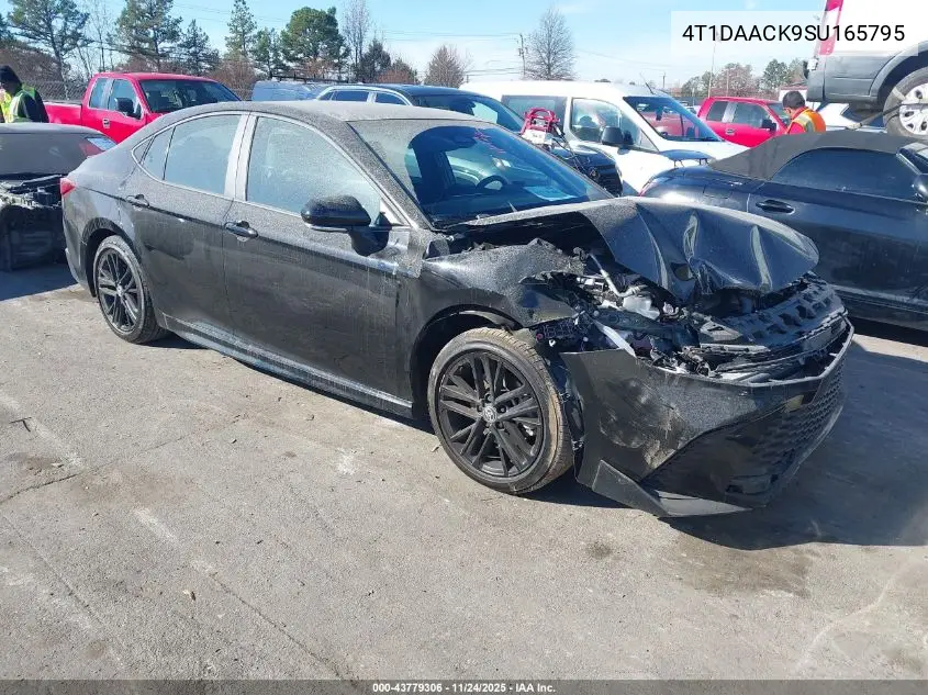 4T1DAACK9SU165795 2025 Toyota Camry Se