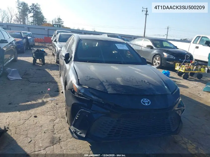 4T1DAACK3SU500209 2025 Toyota Camry Se