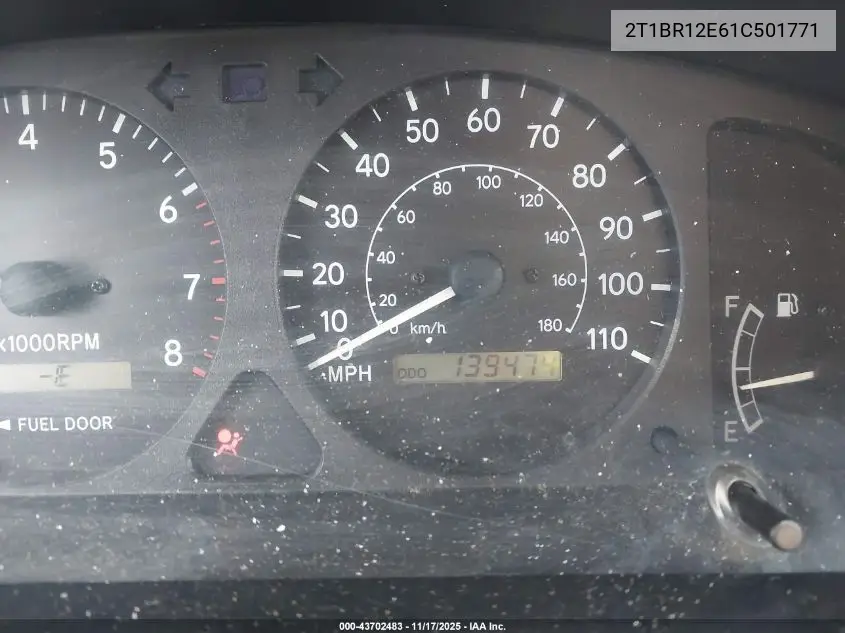 2T1BR12E61C501771 2001 Toyota Corolla Le