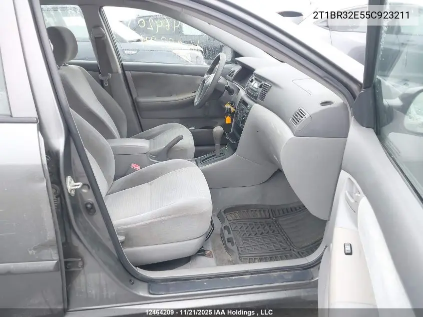 2T1BR32E55C923211 2005 Toyota Corolla Ce/Le/S