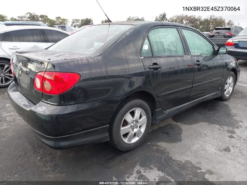 1NXBR32E45Z370064 2005 Toyota Corolla S