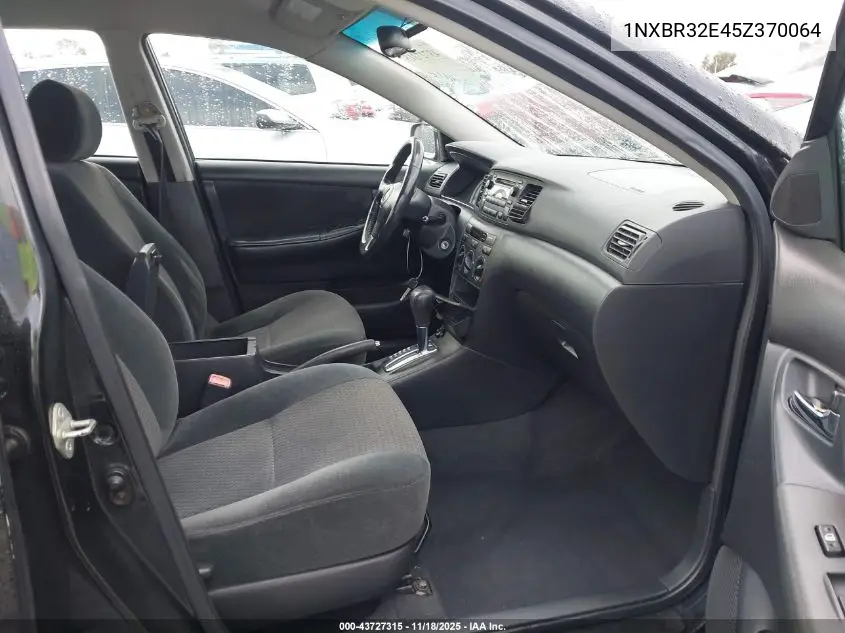 1NXBR32E45Z370064 2005 Toyota Corolla S