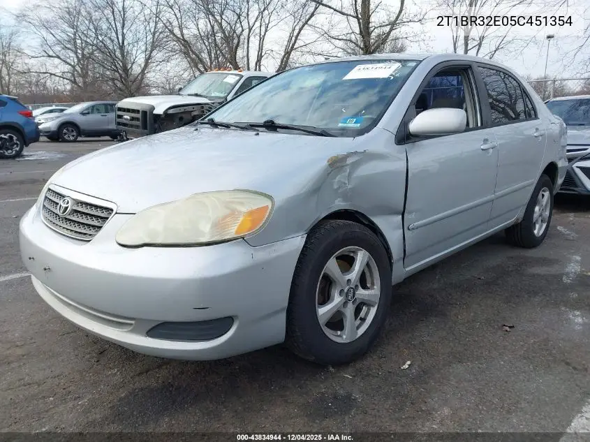 2T1BR32E05C451354 2005 Toyota Corolla Le