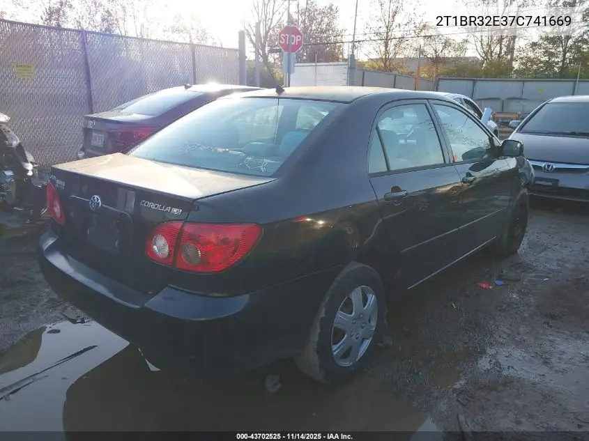2T1BR32E37C741669 2007 Toyota Corolla Le