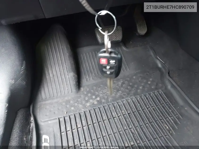 2T1BURHE7HC890709 2017 Toyota Corolla Le