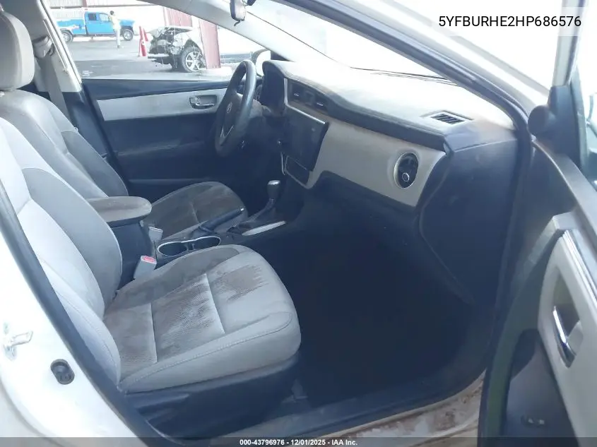 5YFBURHE2HP686576 2017 Toyota Corolla Le