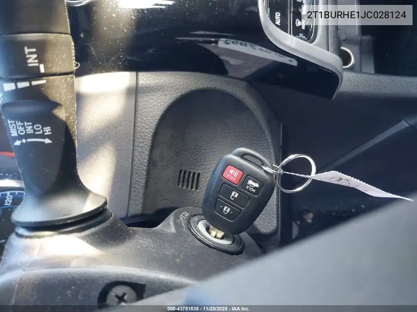 2T1BURHE1JC028124 2018 Toyota Corolla Le