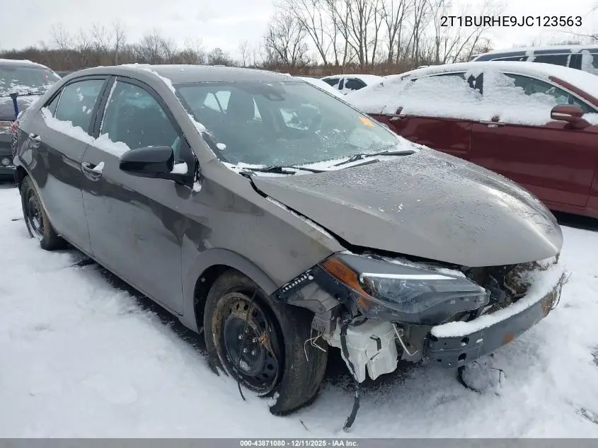 2T1BURHE9JC123563 2018 Toyota Corolla Le