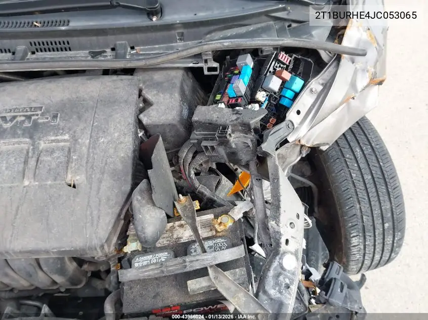 2T1BURHE4JC053065 2018 Toyota Corolla Le