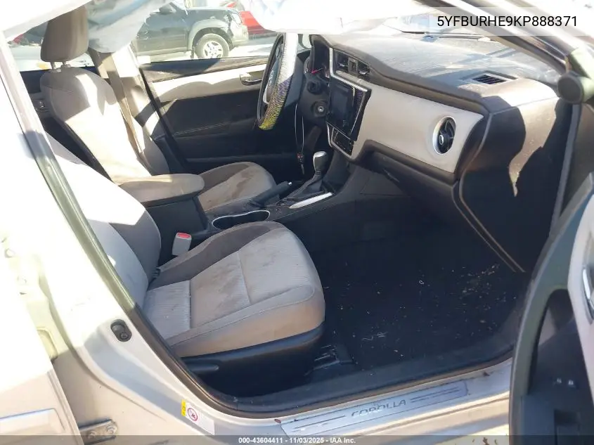 5YFBURHE9KP888371 2019 Toyota Corolla Le