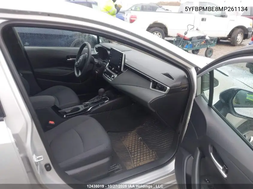 5YFBPMBE8MP261134 2021 Toyota Corolla Le