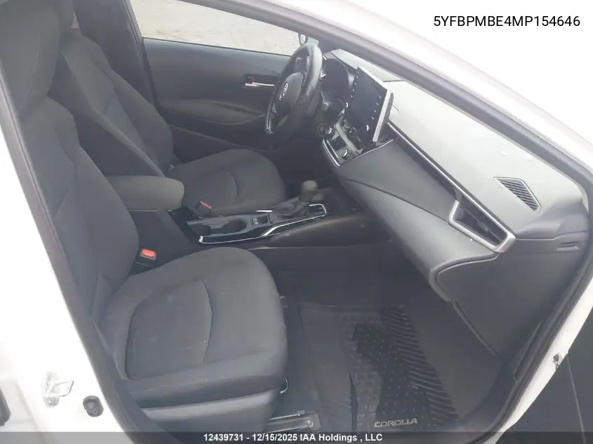 5YFBPMBE4MP154646 2021 Toyota Corolla