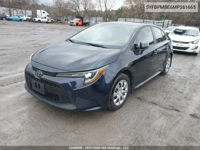 5YFBPMBE6MP261665 2021 Toyota Corolla Le
