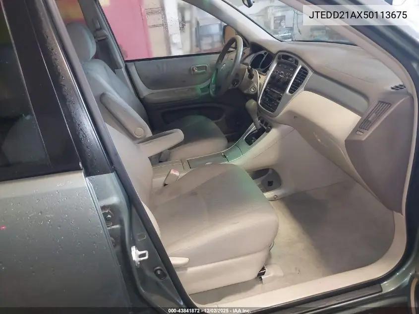 JTEDD21AX50113675 2005 Toyota Highlander
