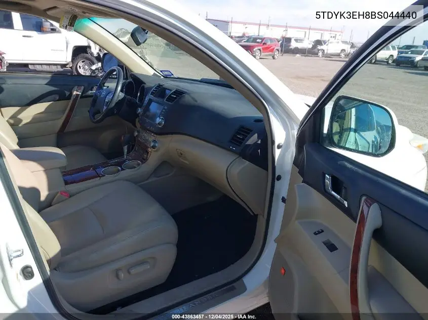5TDYK3EH8BS044440 2011 Toyota Highlander Limited V6