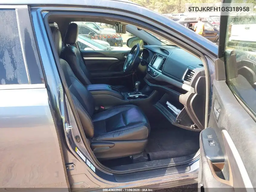 5TDJKRFH1GS318958 2016 Toyota Highlander Xle V6