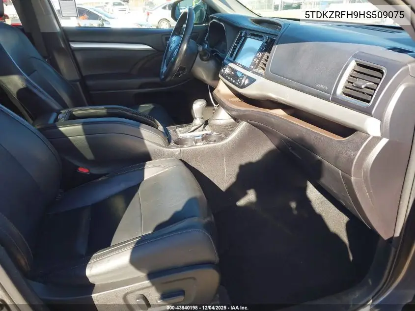 5TDKZRFH9HS509075 2017 Toyota Highlander Xle