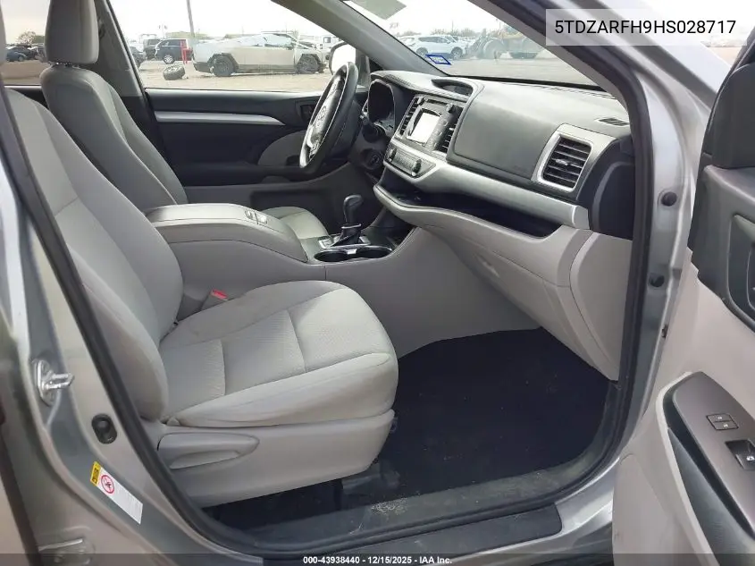 5TDZARFH9HS028717 2017 Toyota Highlander Le